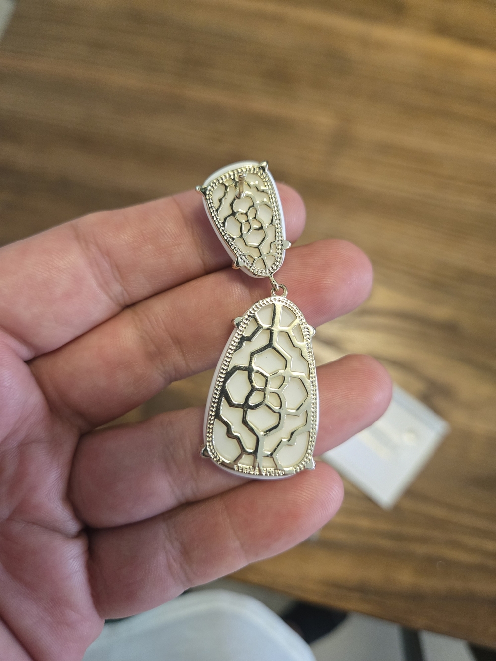Kendra Scott Katie Statement Earrings White Iridescent in Gold Hardware - Picture 5 of 6